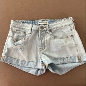 Bullhead (PacSun) women’s “girlfriend” denim shorts